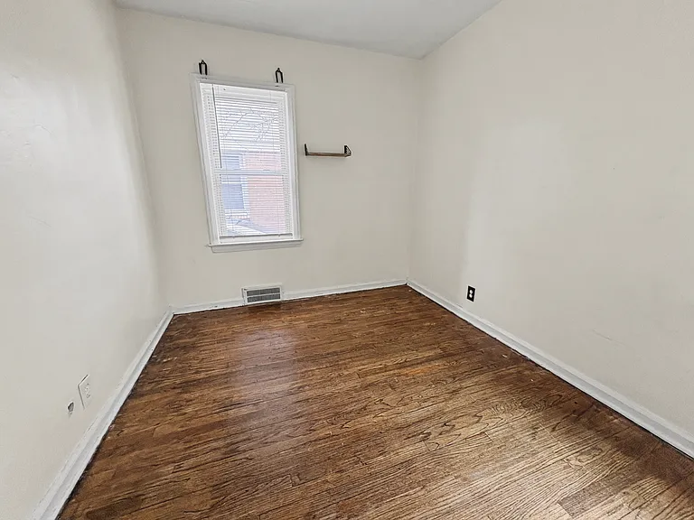 16873 Ferguson St — Photo 2