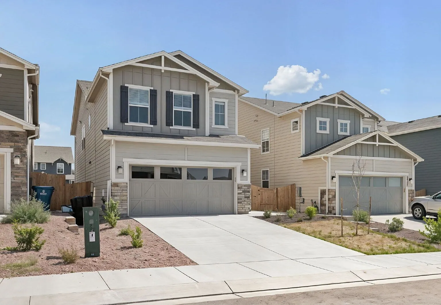 3 bed, 2.5 bath, 2066 sqft, $2,500 — Photo 3