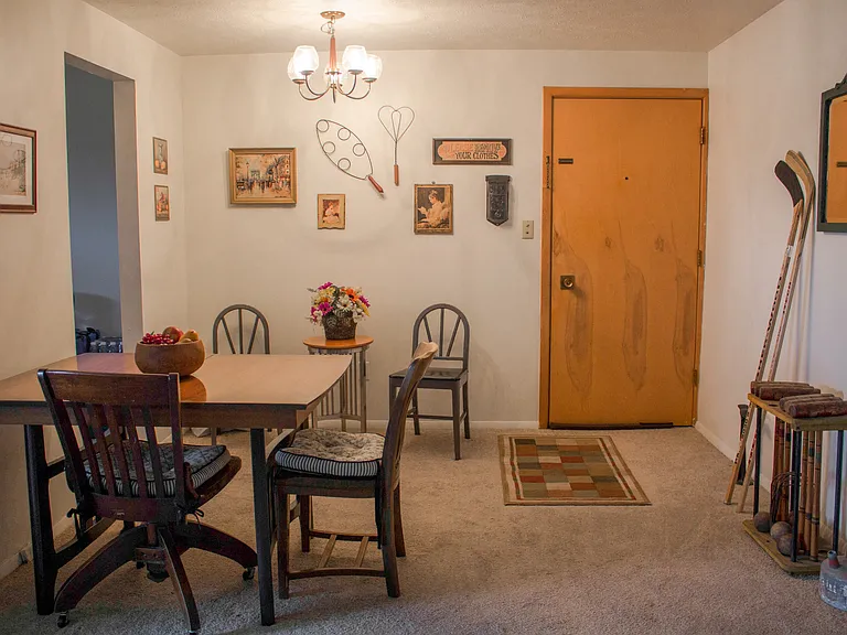 Kingston Place Apartments — Photo 8