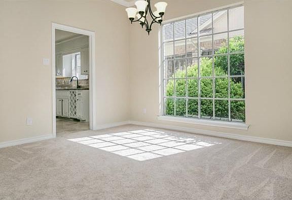 4th image of 3011 Stonehenge Ln