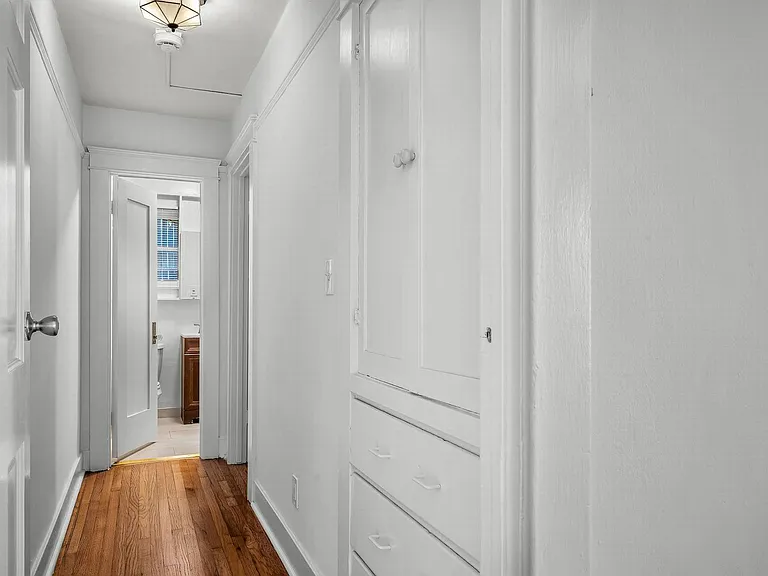 660 Ocean Park Blvd #B — Photo 11