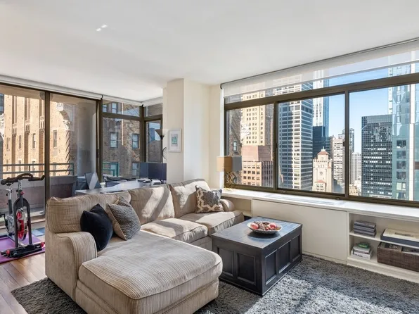145 E 48th St, New York, NY