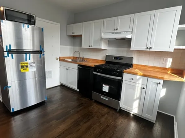 303 3rd St, Jersey City, NJ 07302