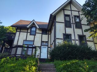 528 W 6th St APT 2, Davenport, IA 52803