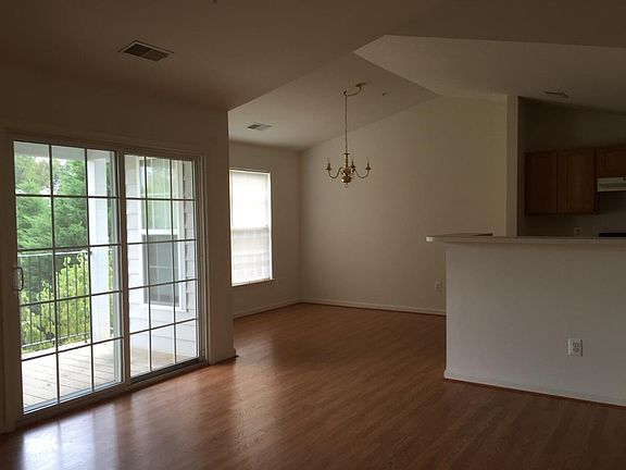 3rd image of 1978 Scotts Crossing Way APT 304