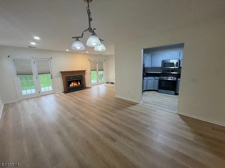 15 Davenport Rd — Photo 9