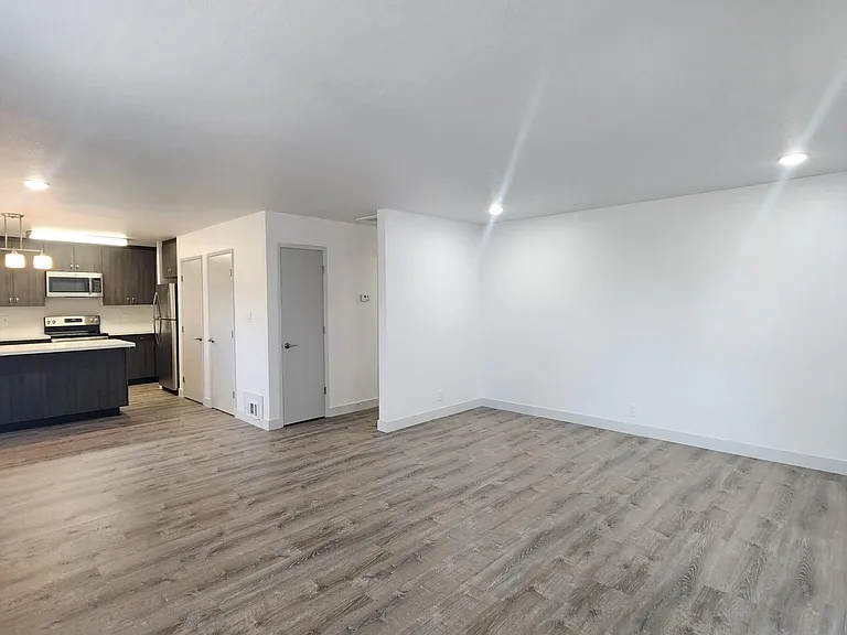 5994 Lake Crest Way #15 — Photo 10
