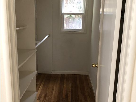 5th image of 816 Cowper St #3