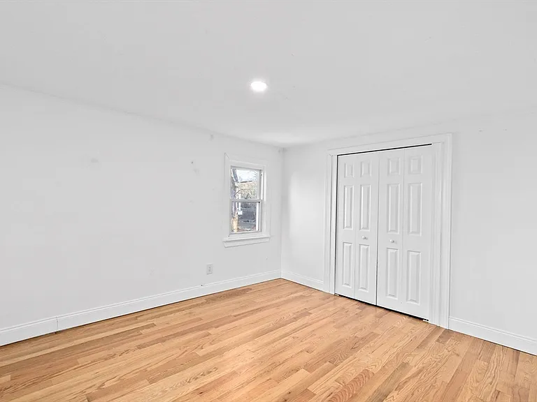 151 Hull St #1 — Photo 12