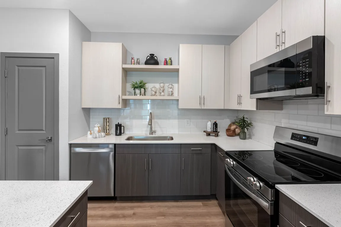 Montego Reserve apartments community photo