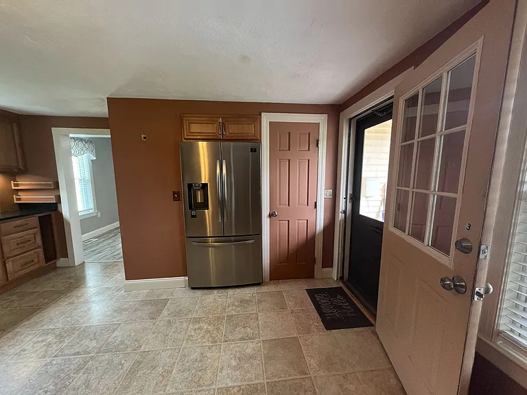 134 Peck St #1 — Photo 9