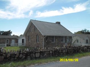 926 Junior Ave, Shenandoah, VA 22849