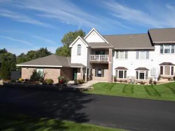803 Cheyenne AVENUE #A, Grafton, WI 53024