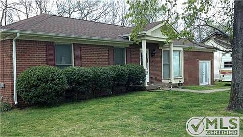 2nd image of 4832 Blue Springs Dr