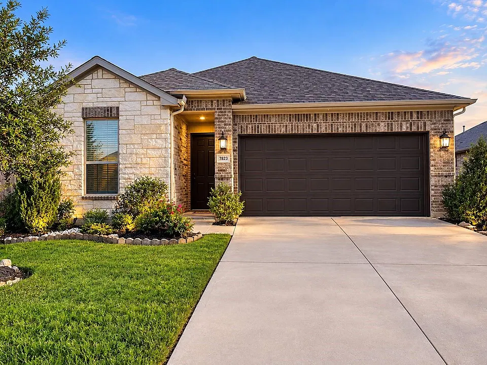 7823 Laurel Elm Ct