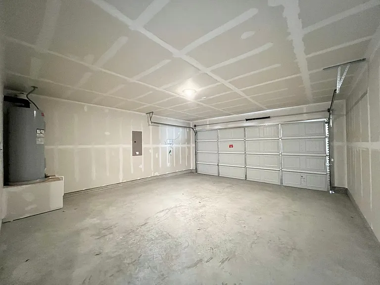 10029 Muntjac Dr — Photo 10