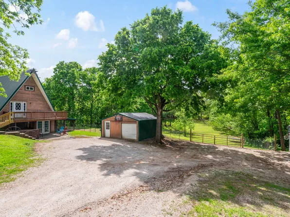 300 W Jackson Street, Stockton, MO 65785