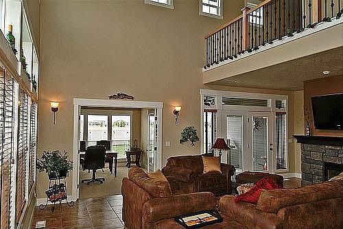 High Ceilings for Open Feel