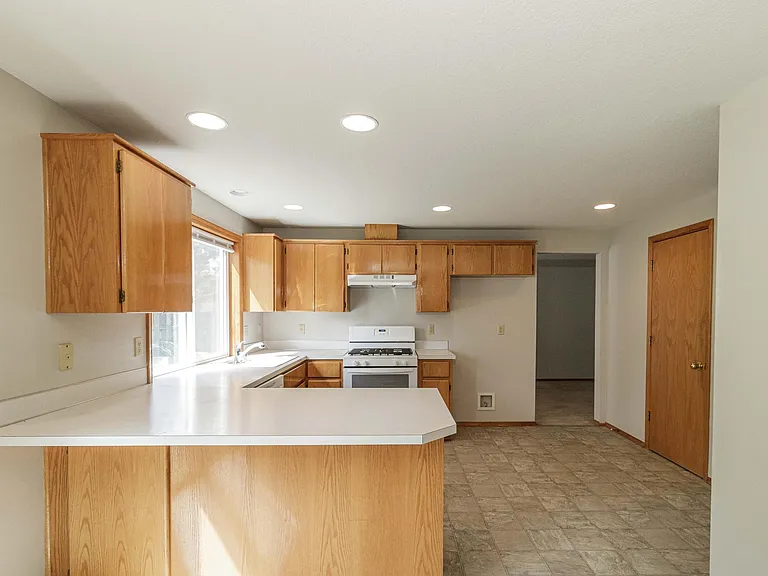 15709 NE 12th Way — Photo 13