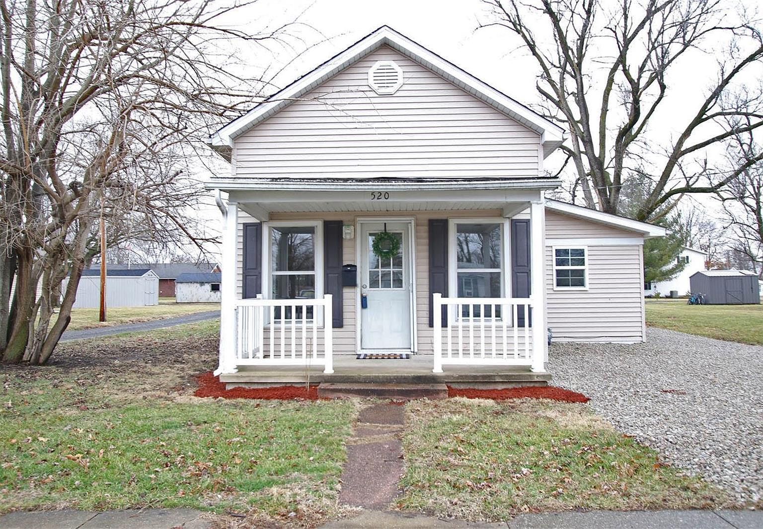 520 3rd St, Carrollton, IL 62016 Zillow