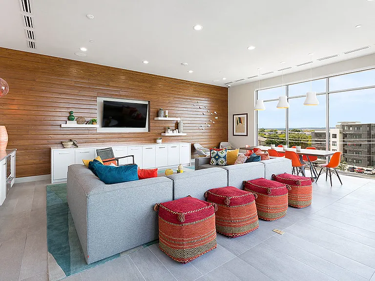 Groves South Lamar — Photo 17