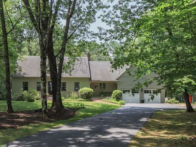 56 Knox Road, Bow, NH, 03304