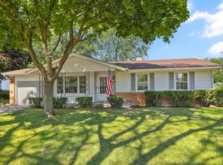 791 Brantwood Ave, Elk Grove Village, IL 60007