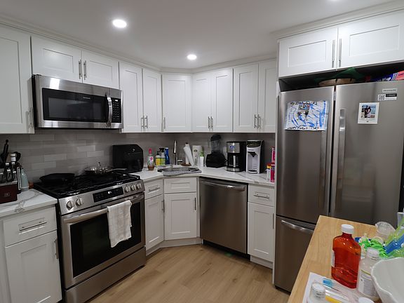 2nd image of 89 4th Ave Floor 2