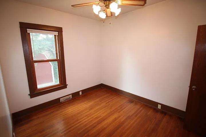 1710 Harwood St — Photo 6