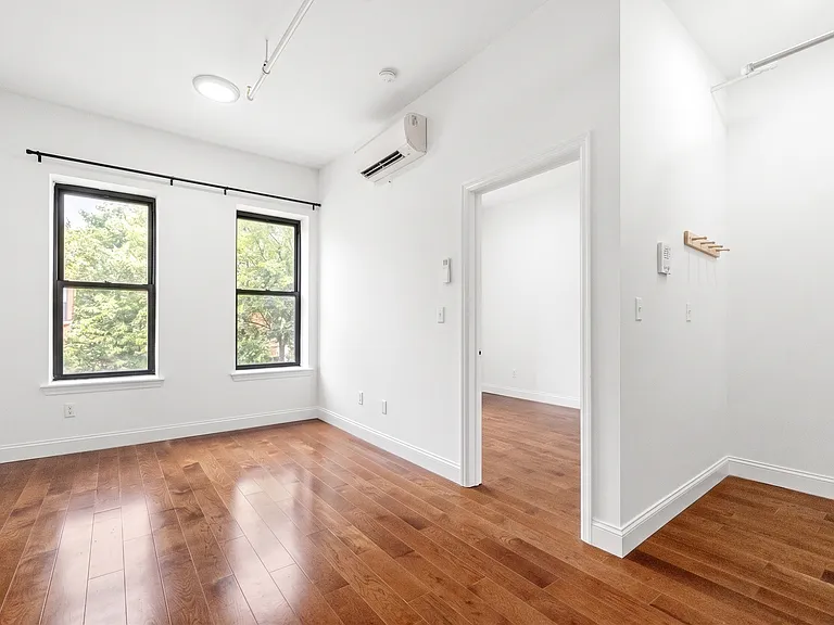 1227 Dean St #3 — Photo 8