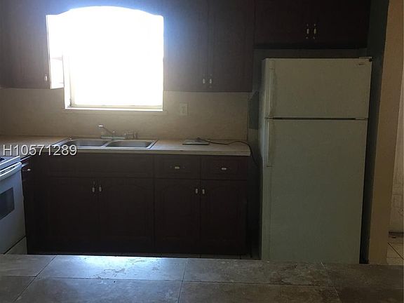 5th image of 2400 NW 179th Ter