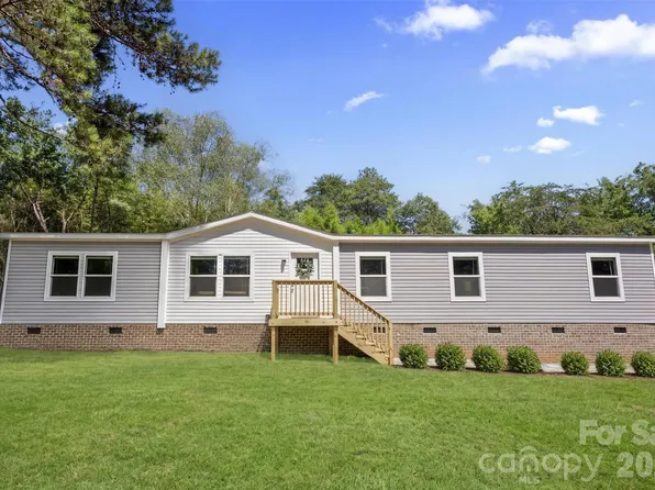 183 Louise Dr, Mooresville, NC 28115