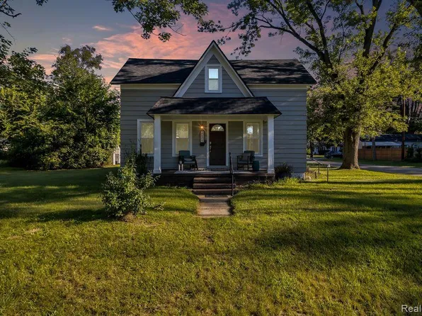 20502 Westhampton Ave, Southfield, MI 48075