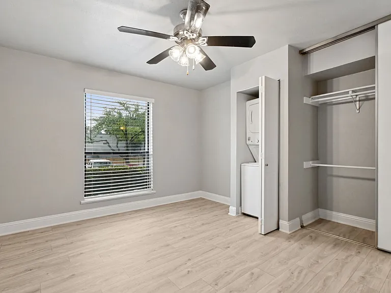 Avondale Parc @ Bellmar — Photo 19