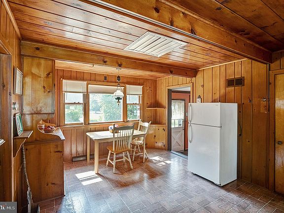 3rd image of 1777 Fries Mill Rd