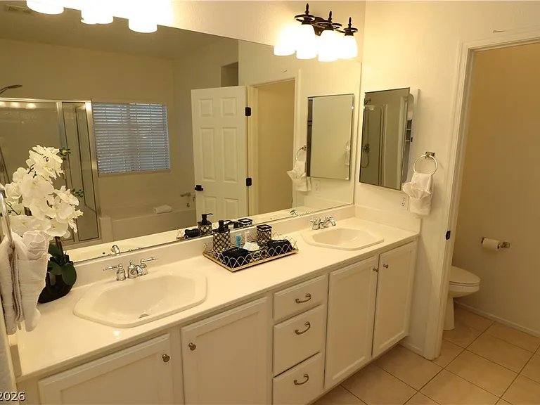 1417 Danielle Rebecca Ave — Photo 20