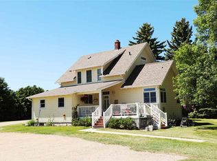 9401 100th St SW, Minot, ND 58701