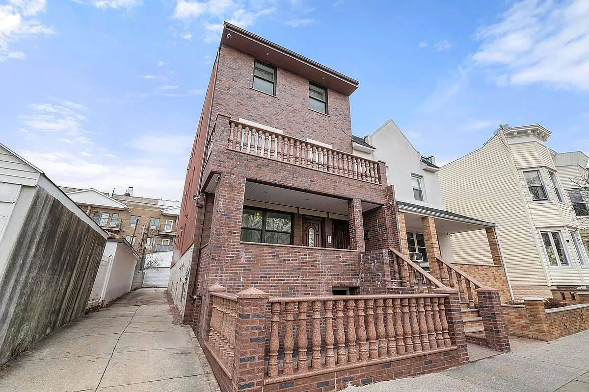 9424 Fort Hamilton Pkwy photo 1