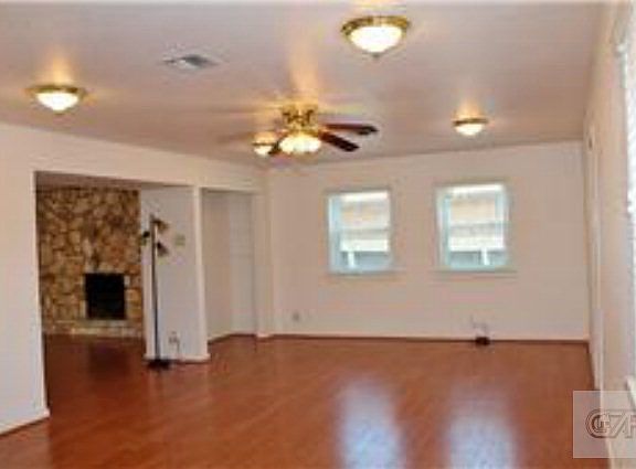 5th image of 32 Lakeview Dr