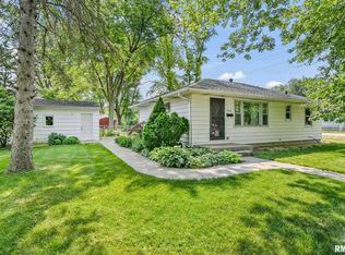 3260 S Spring St, Southern View, IL 62703