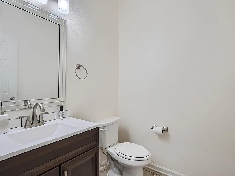 10748 Worthington Cir — Photo 9