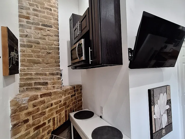 7625 Hickory St #B — Photo 6