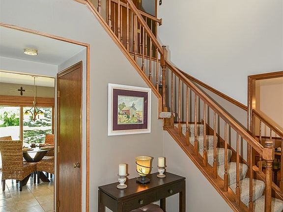 4th image of 14801 Oak Creek Ct