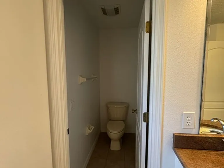 710 Avalon St SE — Photo 29