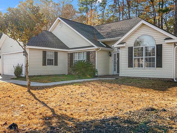 2nd image of 333 Ashwood Ln.