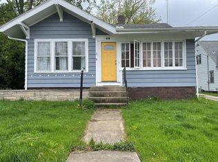 410 W Center St, Eureka, IL