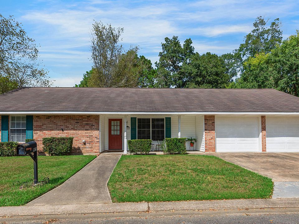 1st image of 915 Hashim Dr