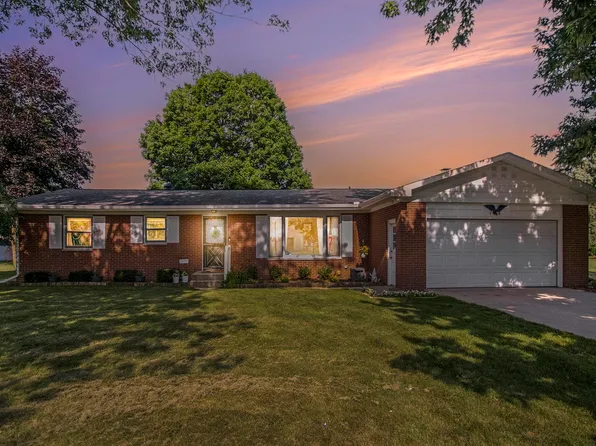 76 Greenway Dr, Goshen, IN 46526