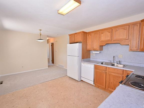 5th image of 2111 Kodiak Dr