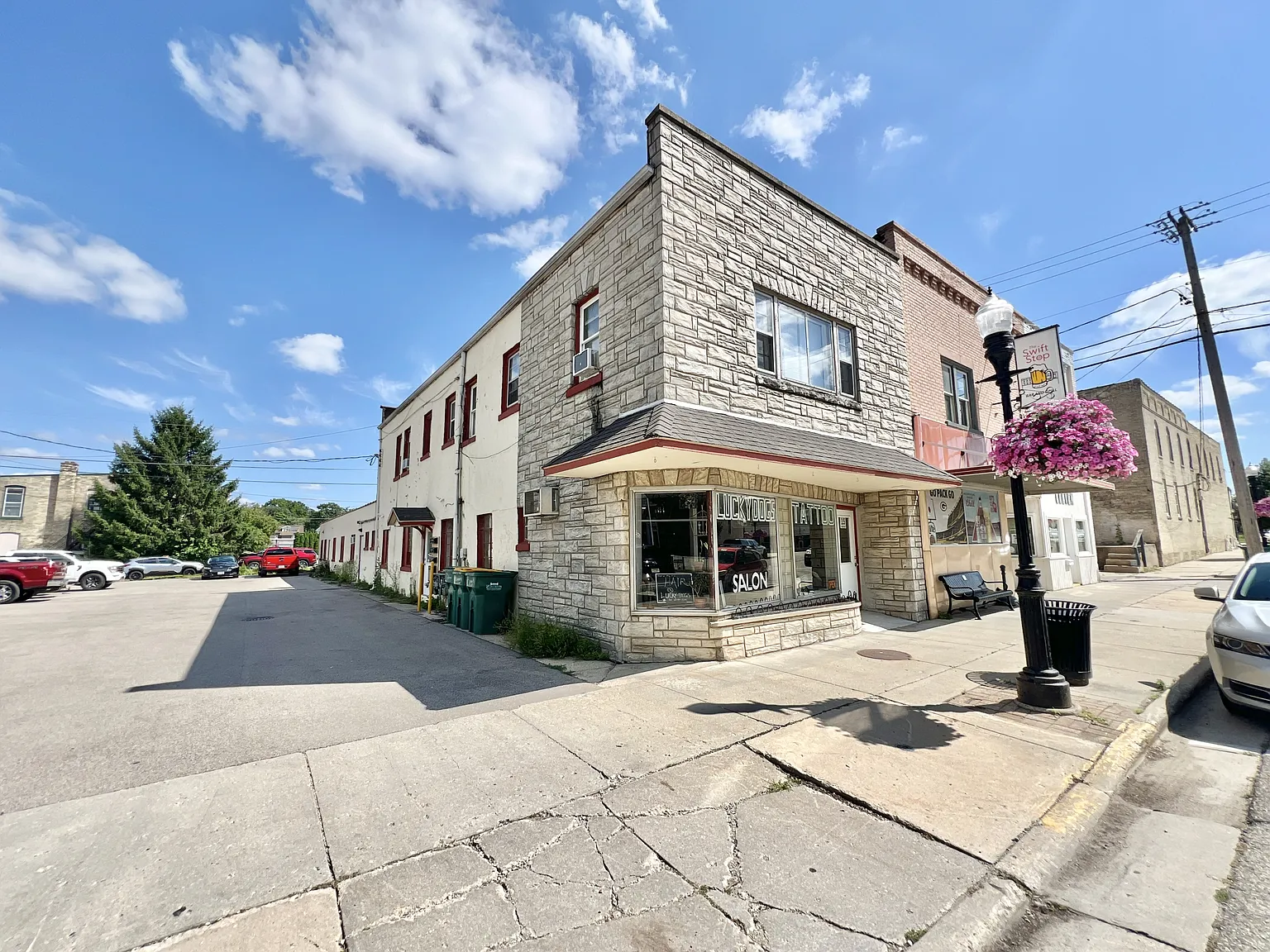 15 Swift Street - A — Photo 2